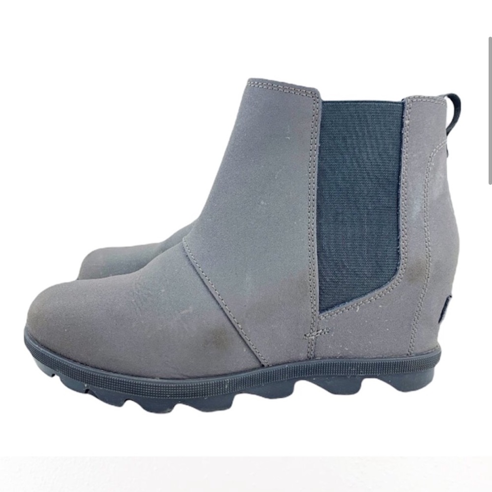 SOREL Gray Joan of Arctic Wedge Hidden Heel Chelsea Boot WOMEN'S Size 5